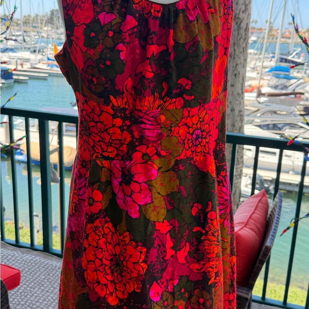 Vintage Hawaiian Maxi- vibrant cool size inclusive